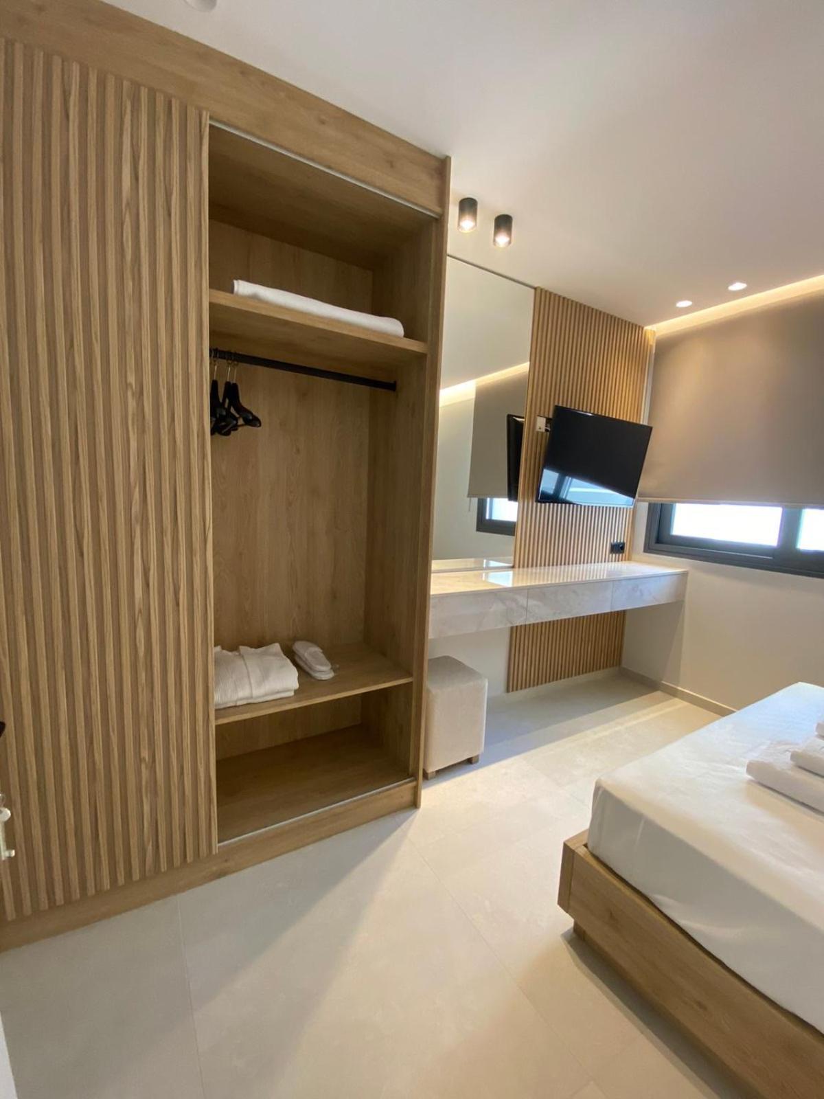 Sealuxe Living Aparthotel Nea Iraklitsa Bagian luar foto